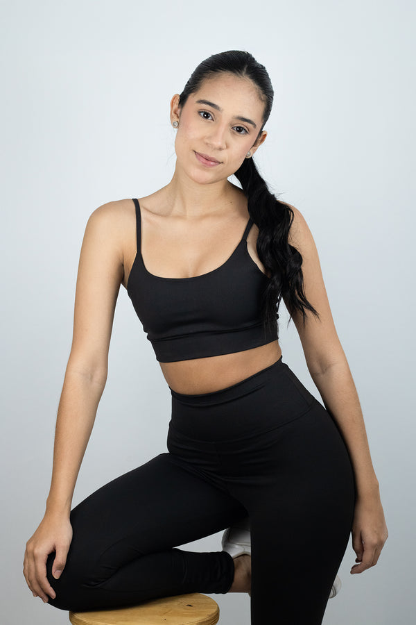 Conjunto de Top e Calça Legging Preto - Alta Compressão e cós alto